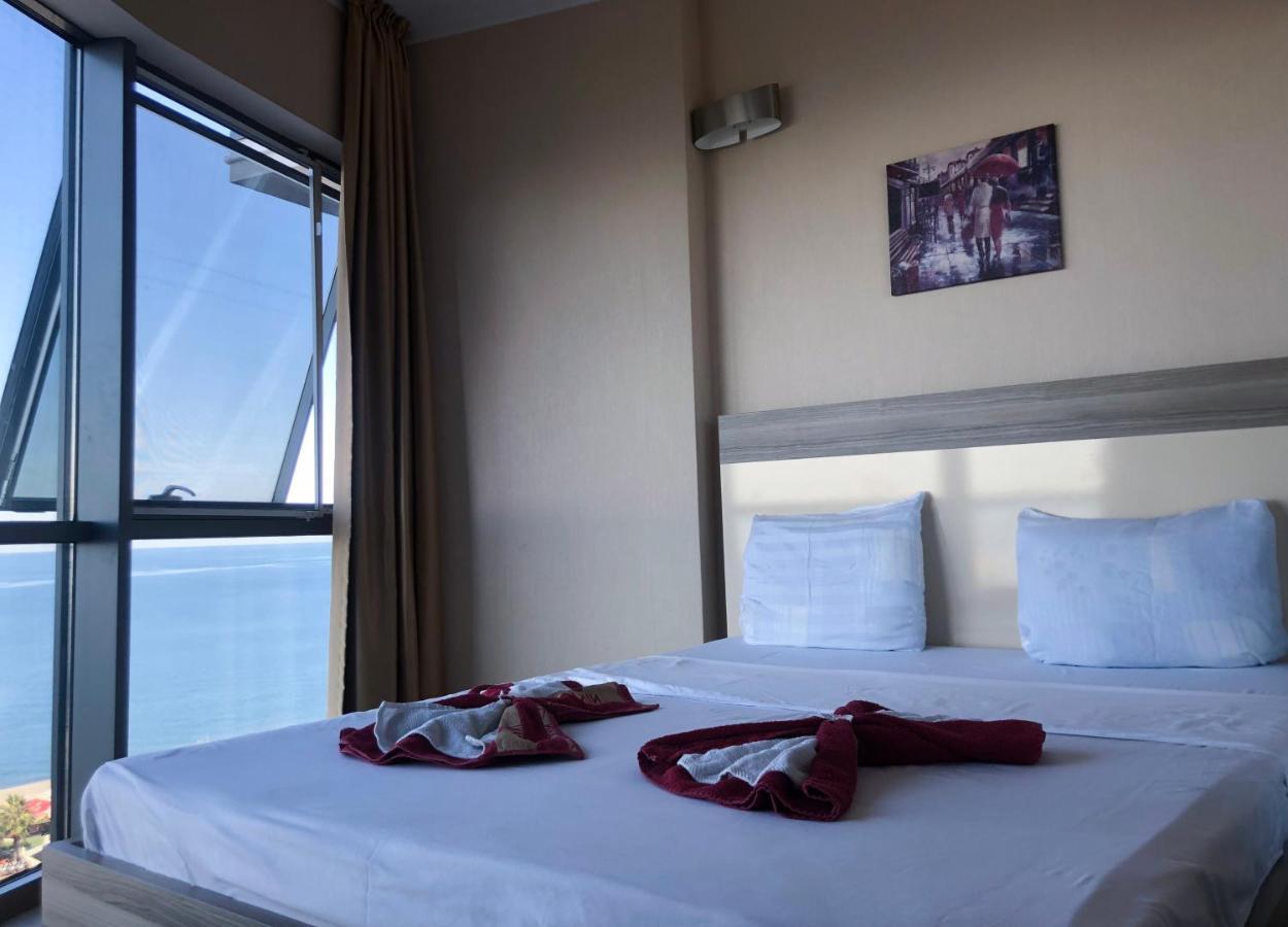 Black Sea Towers Batumi Ngoại thất bức ảnh